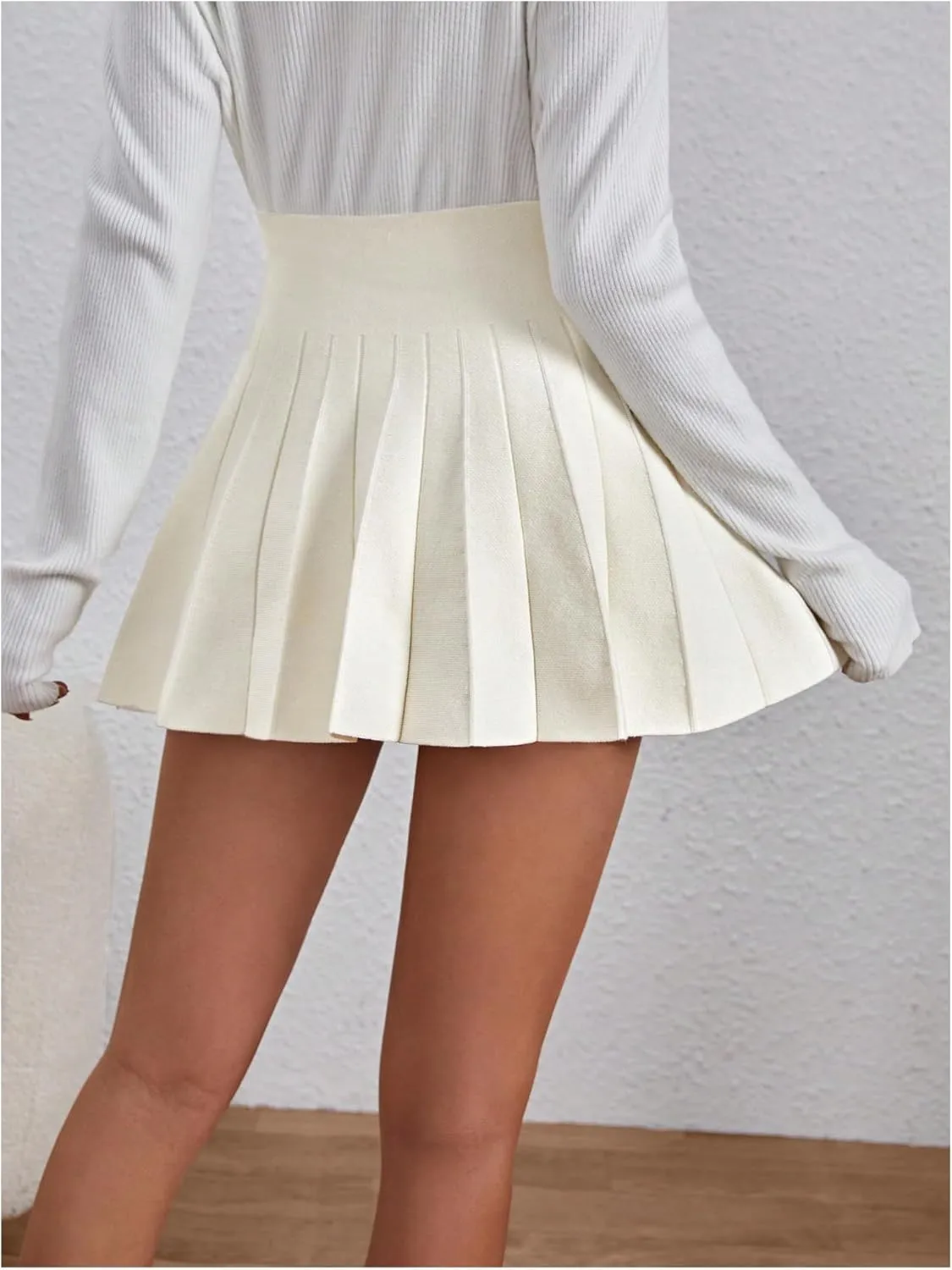 OYOANGLE Women's Glitter Sparkly Pleated Short Skirts Trendy Party Flared A Line Skater Skirt