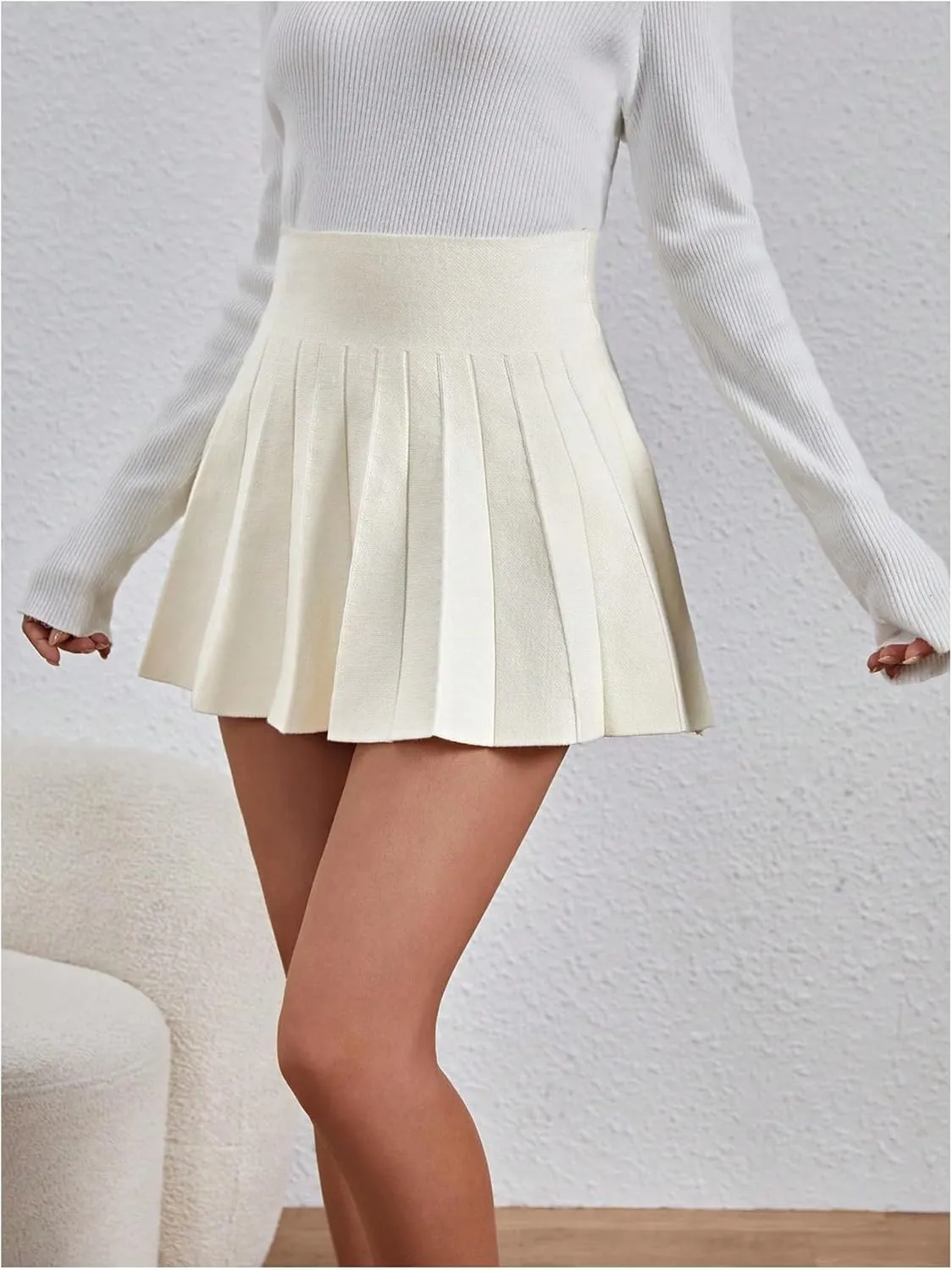OYOANGLE Women's Glitter Sparkly Pleated Short Skirts Trendy Party Flared A Line Skater Skirt